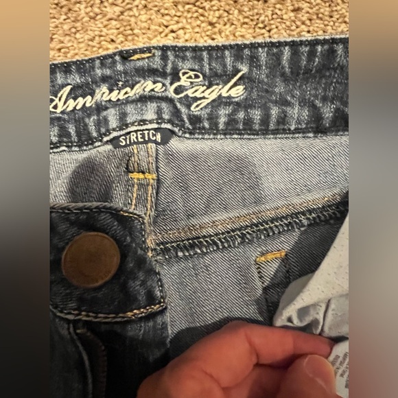 American Eagle Jeans with small rips - Picture 3 of 4